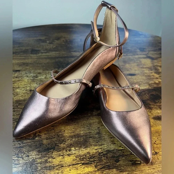 Halston Heritage | Arwen Mink Metallic Leather Studded Flats. Size: 8.5M - Picture 11 of 15